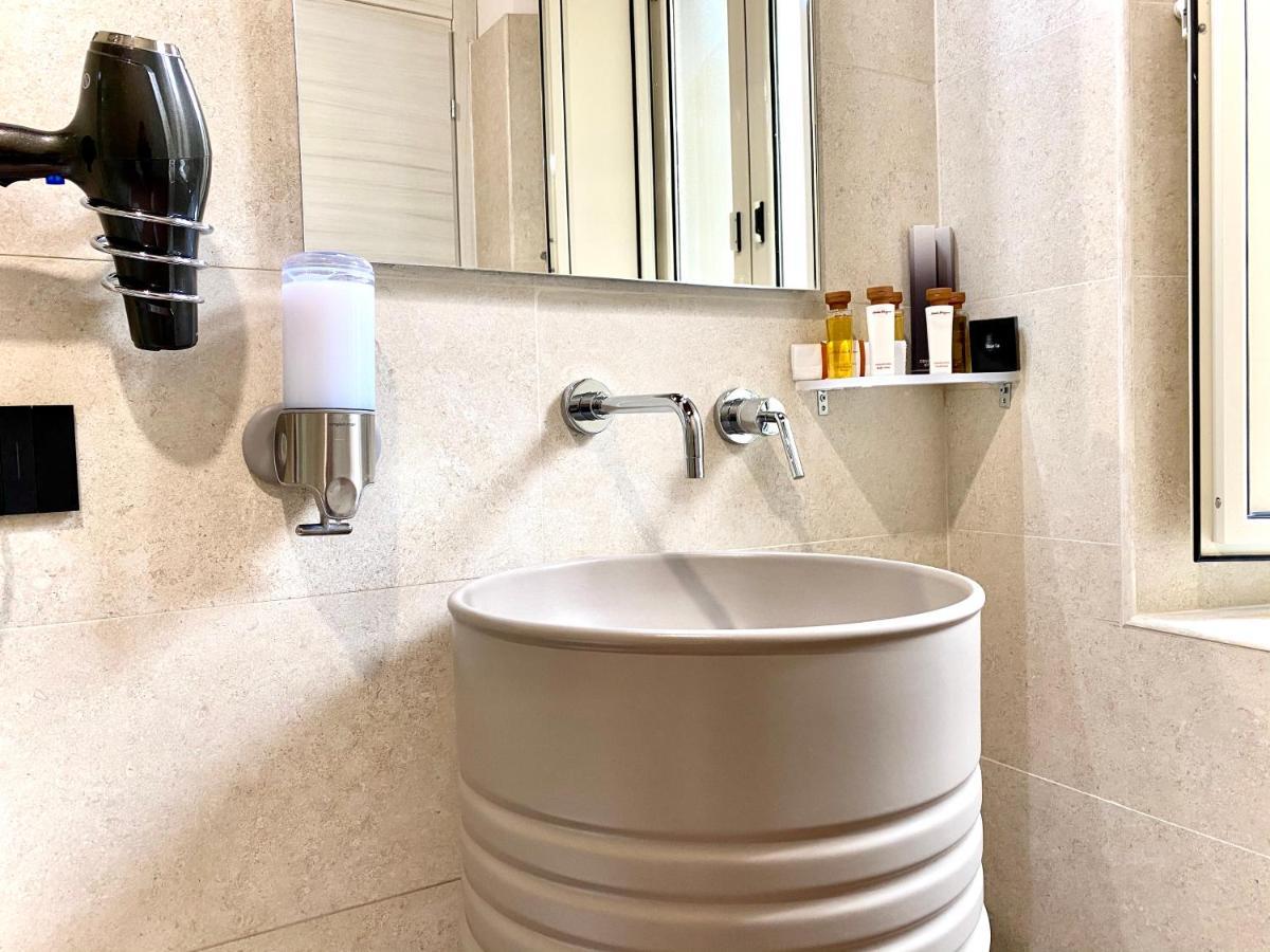 Palace Fontana Di Trevi Loft โรม ภายนอก รูปภาพ